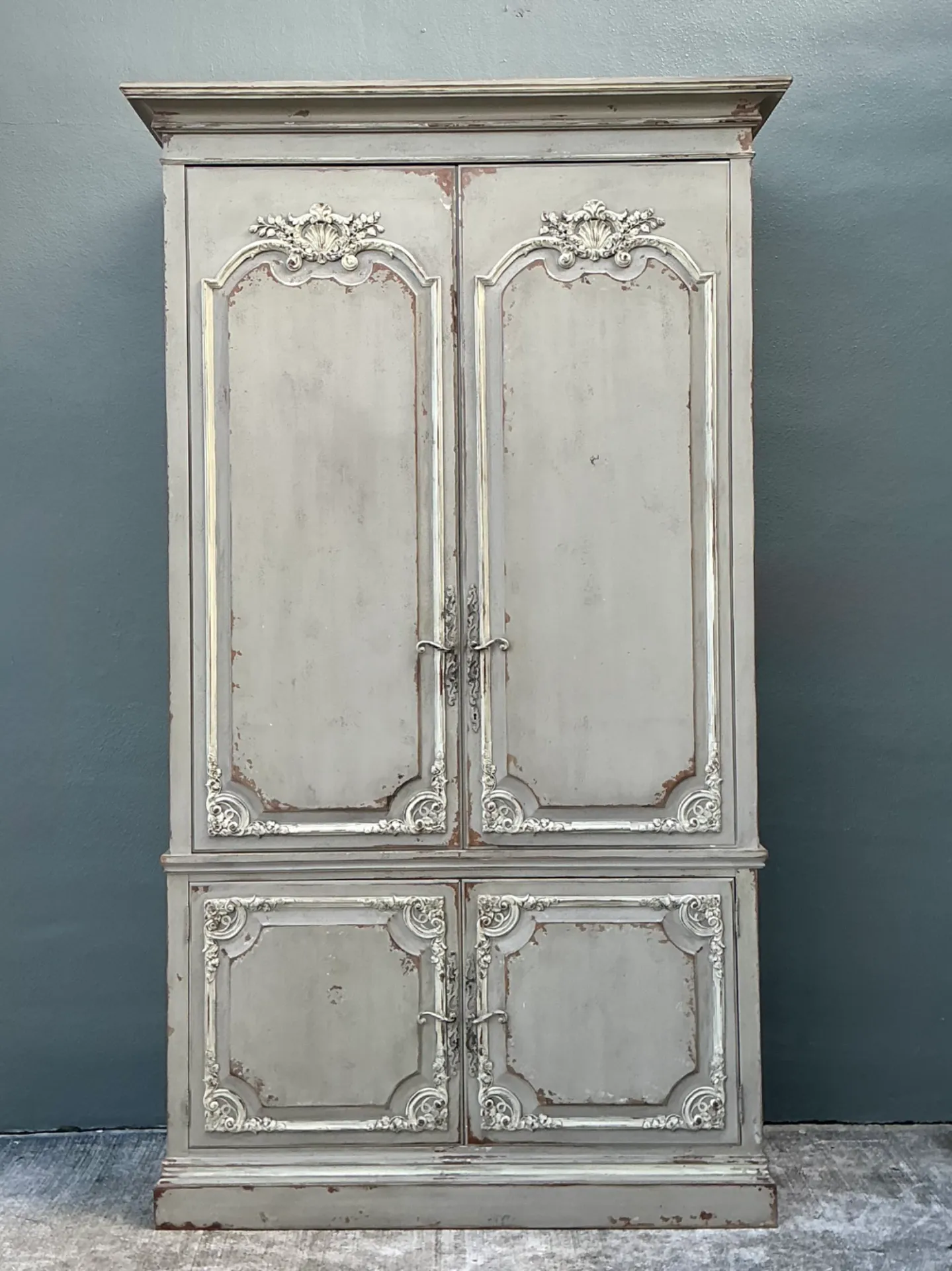 Habersham Vintage Gray Distressed Armoire — additional photo 5