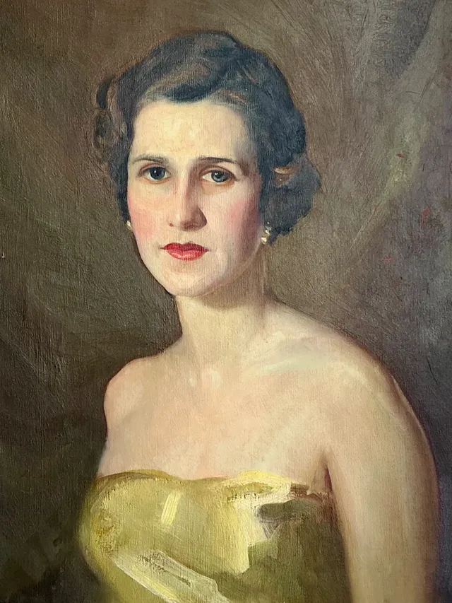 Vintage Oil Portrait of Woman in Gold Dress — additional photo 3