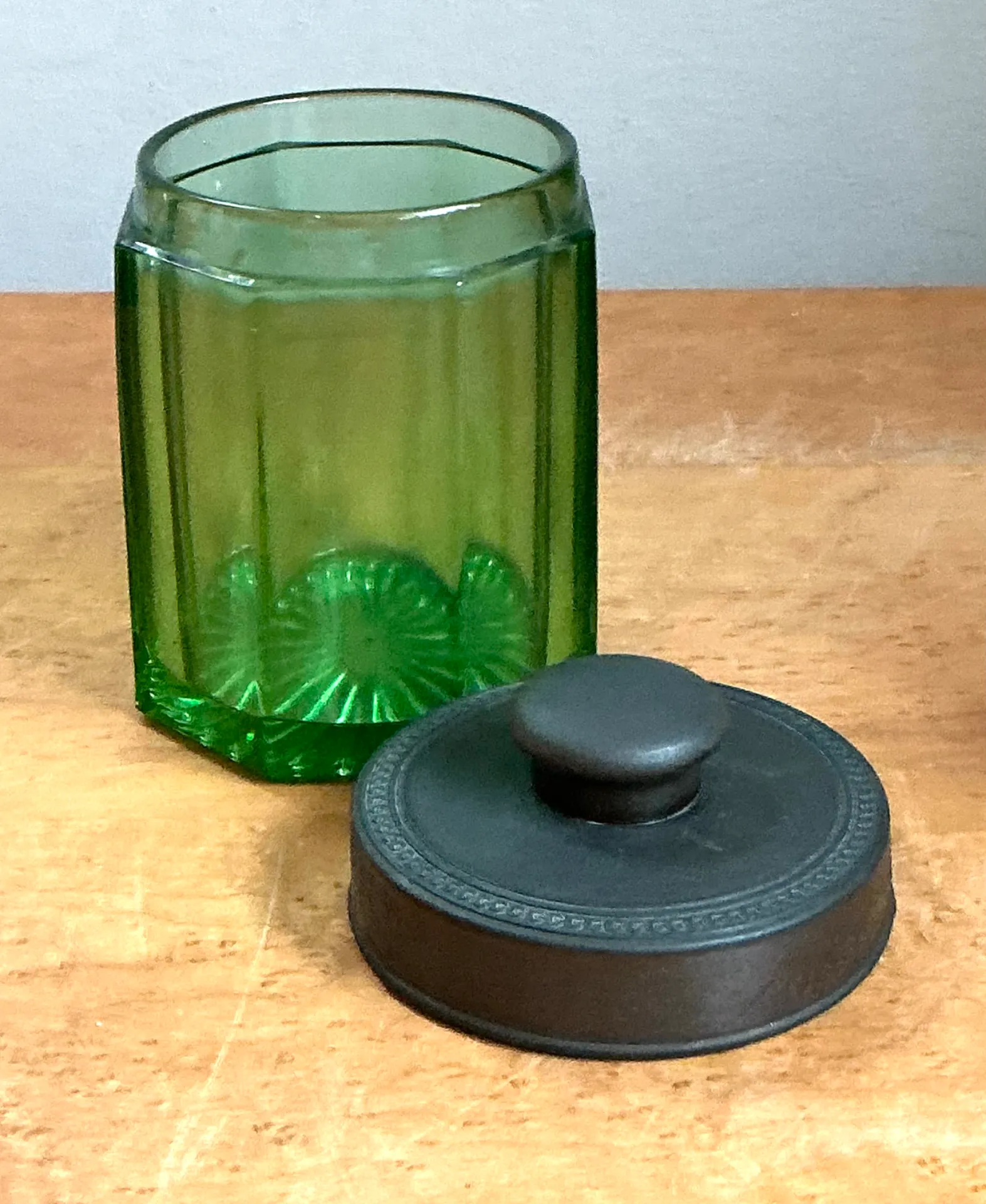 Vintage Octagonal Green Glass Canister — additional photo 5