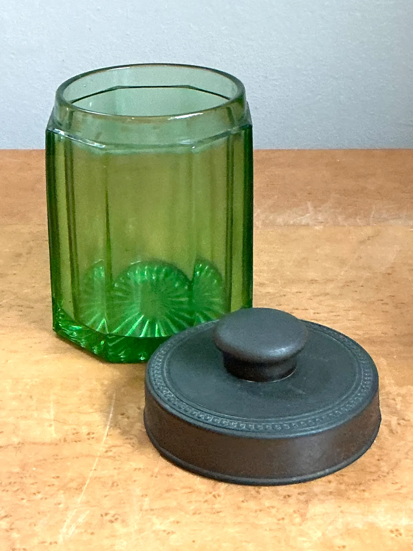 Vintage Octagonal Green Glass Canister — additional photo 7