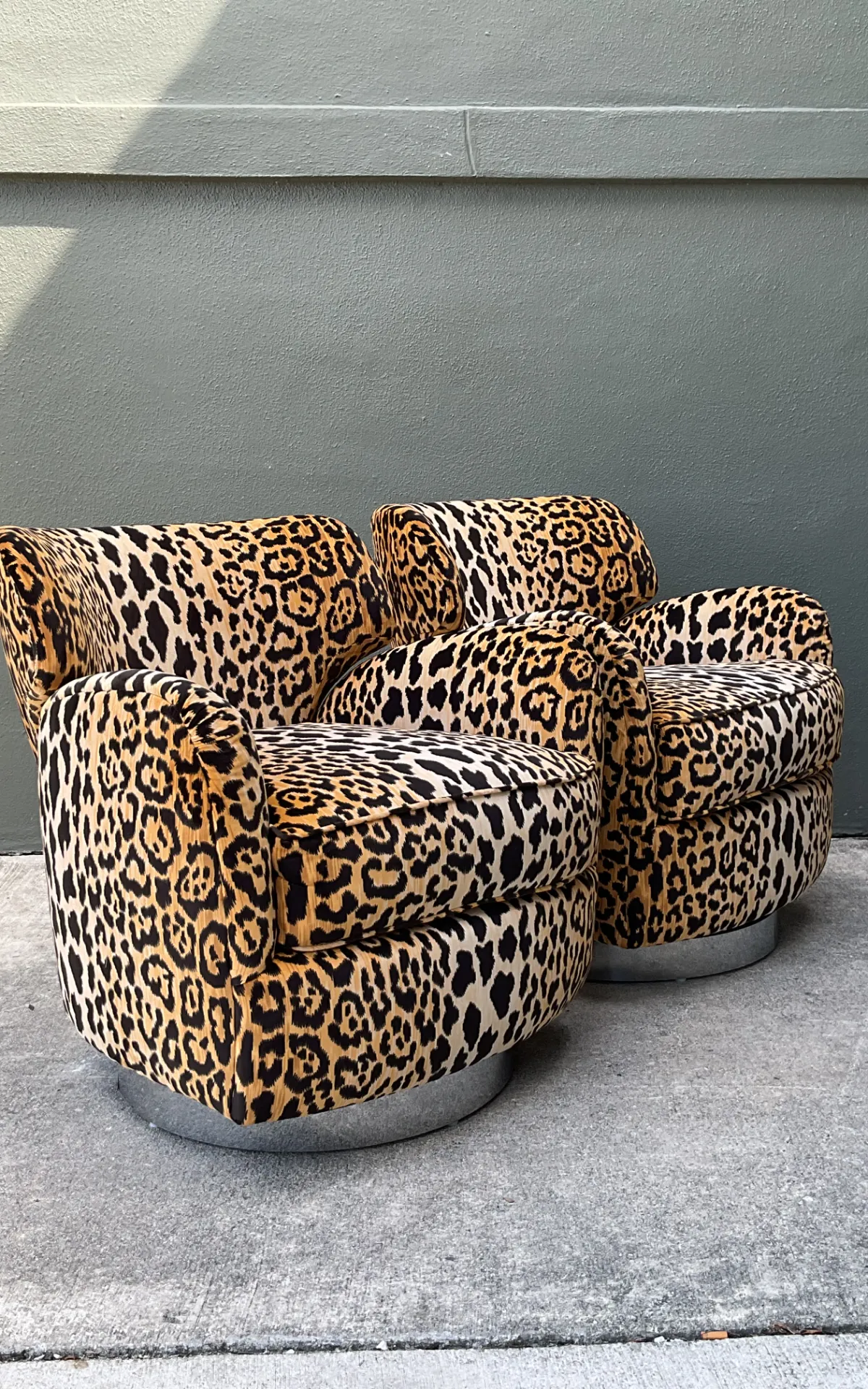Vintage Leopard Print Velvet Swivel Chairs - A Pair — additional photo 3