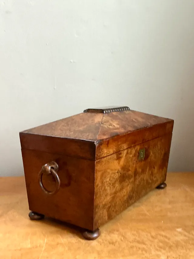 Vintage Burl and Brass Decorative Box — additional photo 7