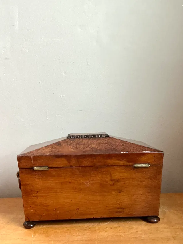 Vintage Burl and Brass Decorative Box — additional photo 5