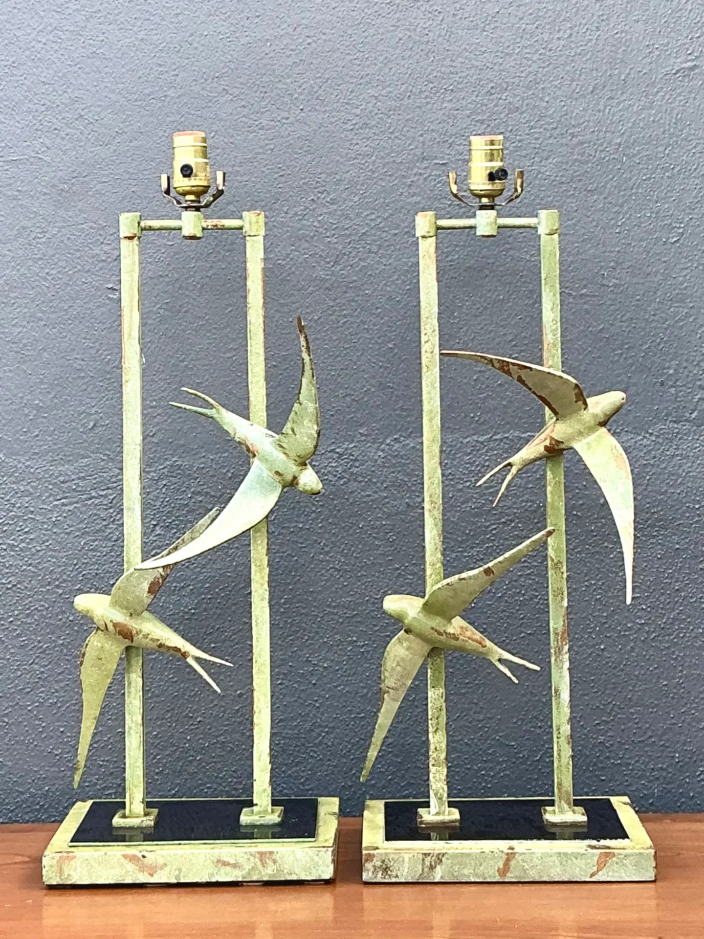 Vintage Sculptural Bird Metal Lamps - Pair — additional photo 4