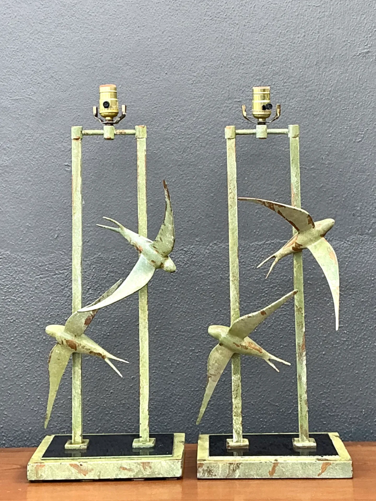Vintage Sculptural Bird Metal Lamps - Pair — additional photo 7