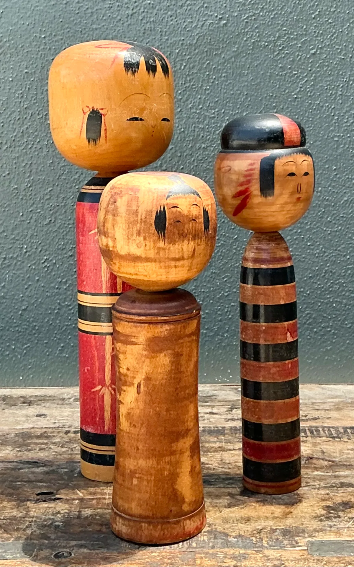 Vintage Japanese Kokeshi Dolls - Set of Three — additional photo 3