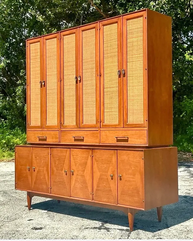 Vintage MCM Ramseur Seagrass China Cabinet — additional photo 8