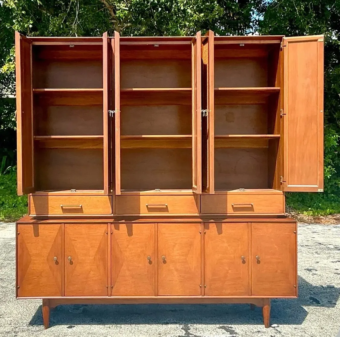 Vintage MCM Ramseur Seagrass China Cabinet — additional photo 2