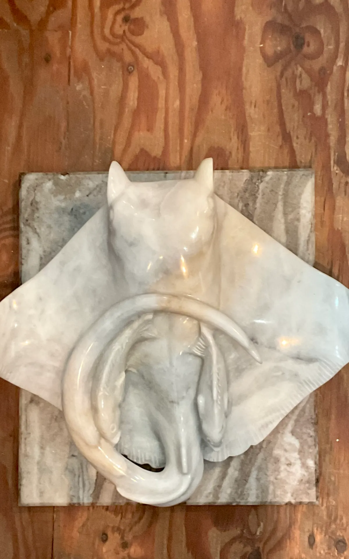 Vintage Carrera Marble Stingray Sculpture — additional photo 5