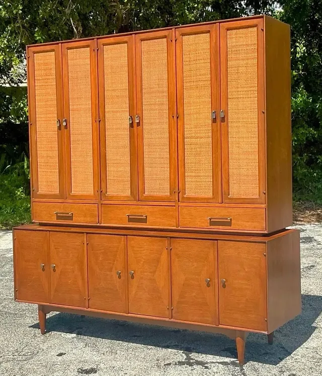 Vintage MCM Ramseur Seagrass China Cabinet — additional photo 7