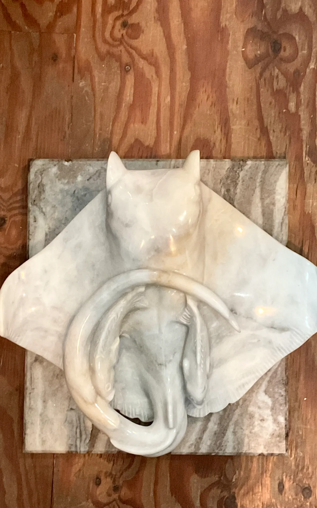 Vintage Carrera Marble Stingray Sculpture — additional photo 3