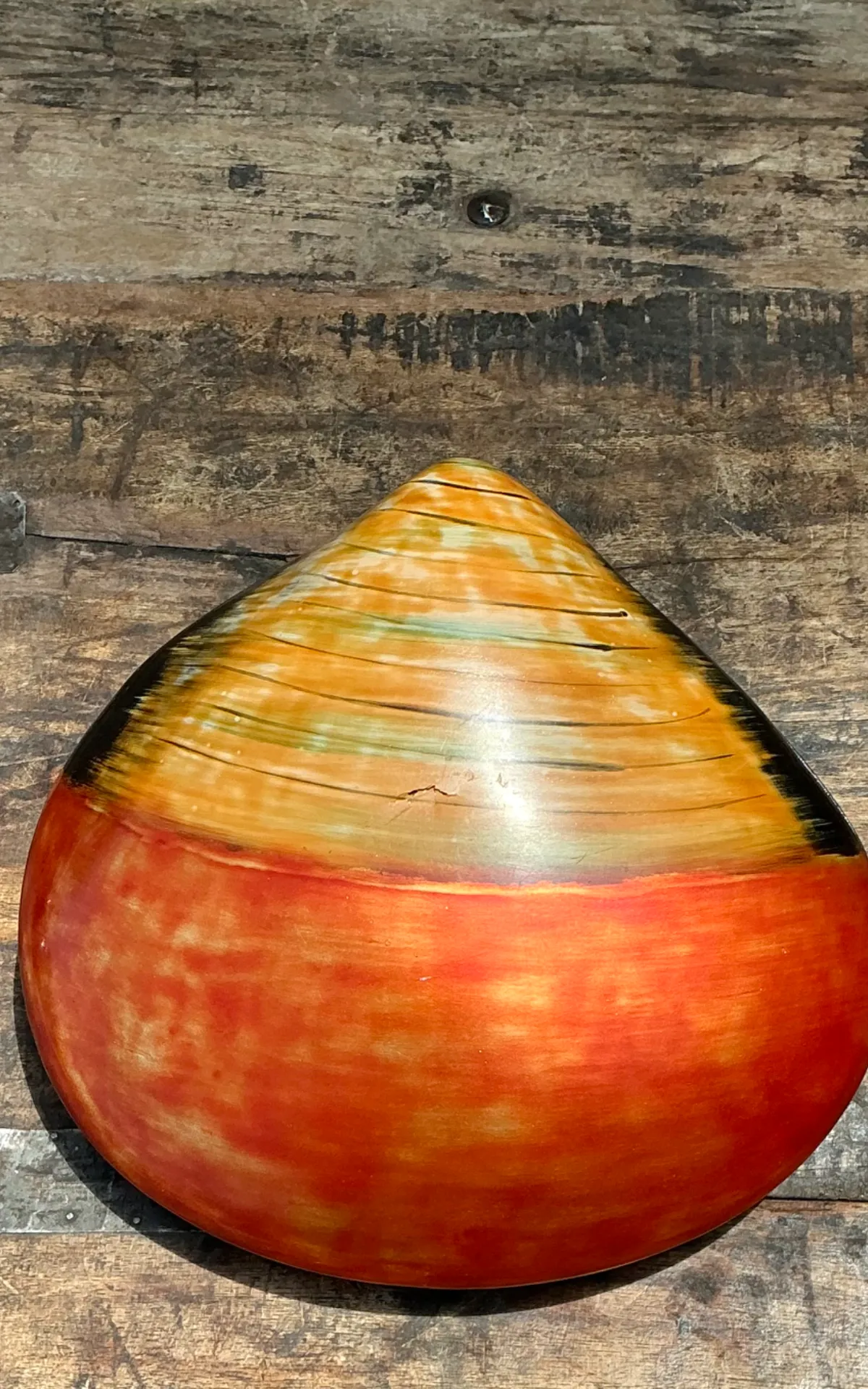 Vintage Lacquered Clam Shell Box — additional photo 5