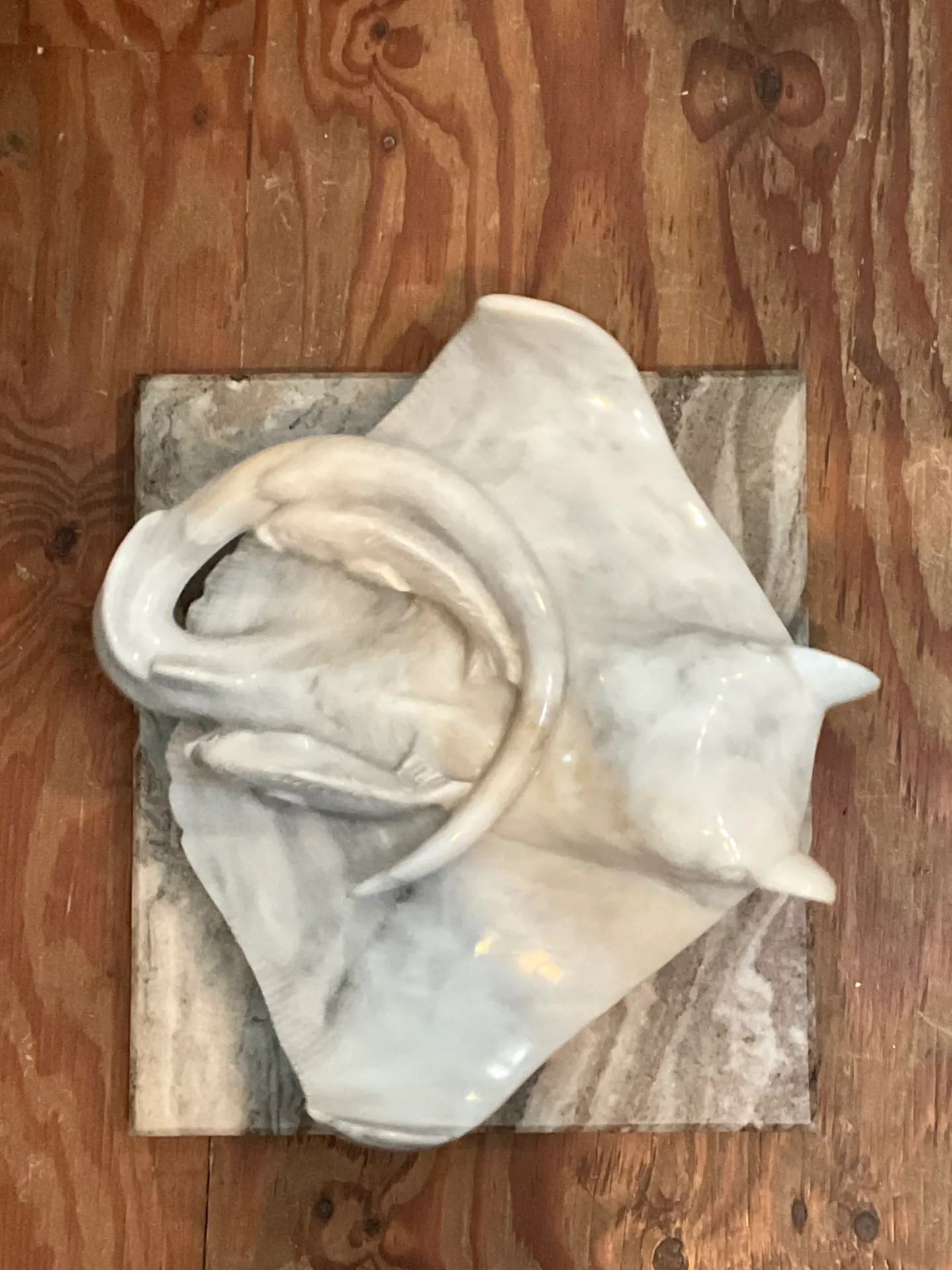 Vintage Carrera Marble Stingray Sculpture — additional photo 4