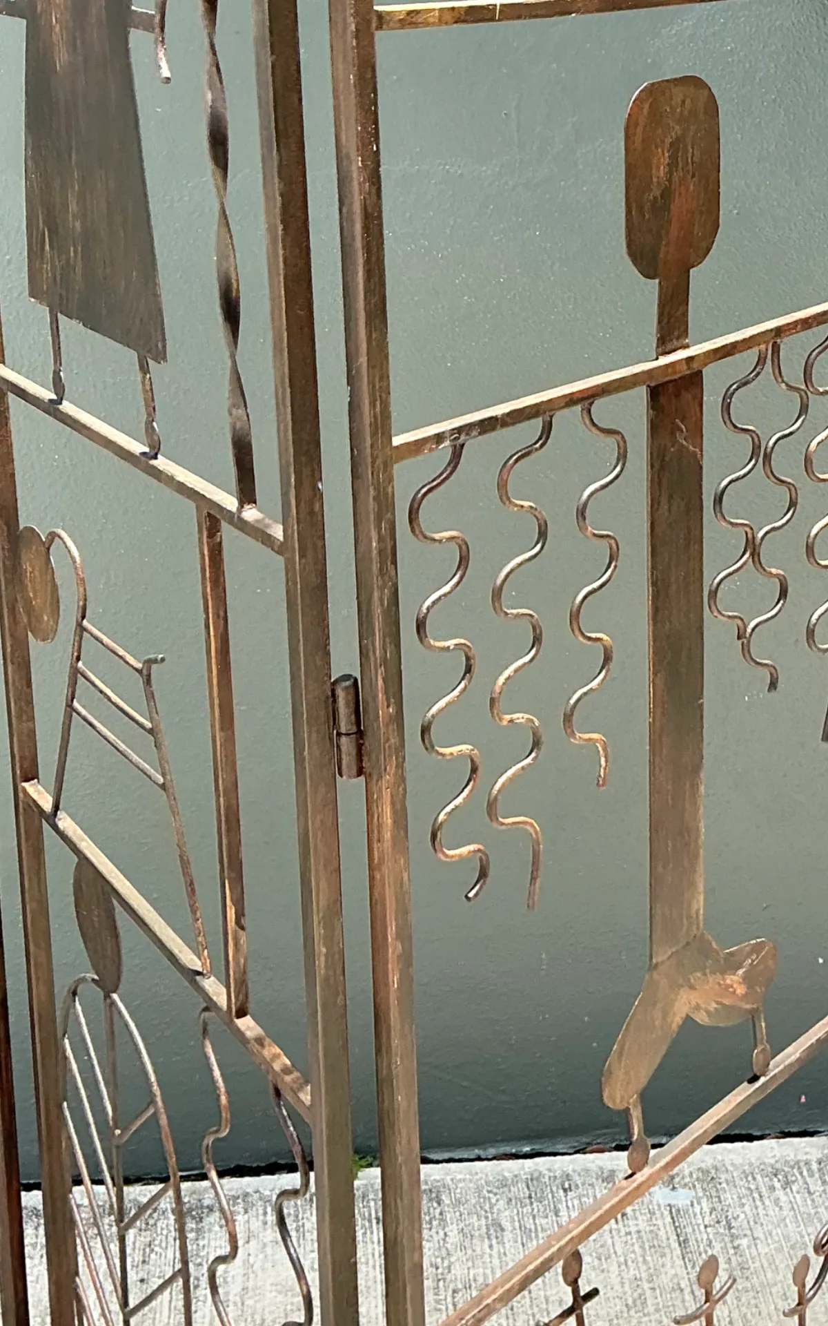 Vintage Iron Abstract Figurative Folding Screen — additional photo 3