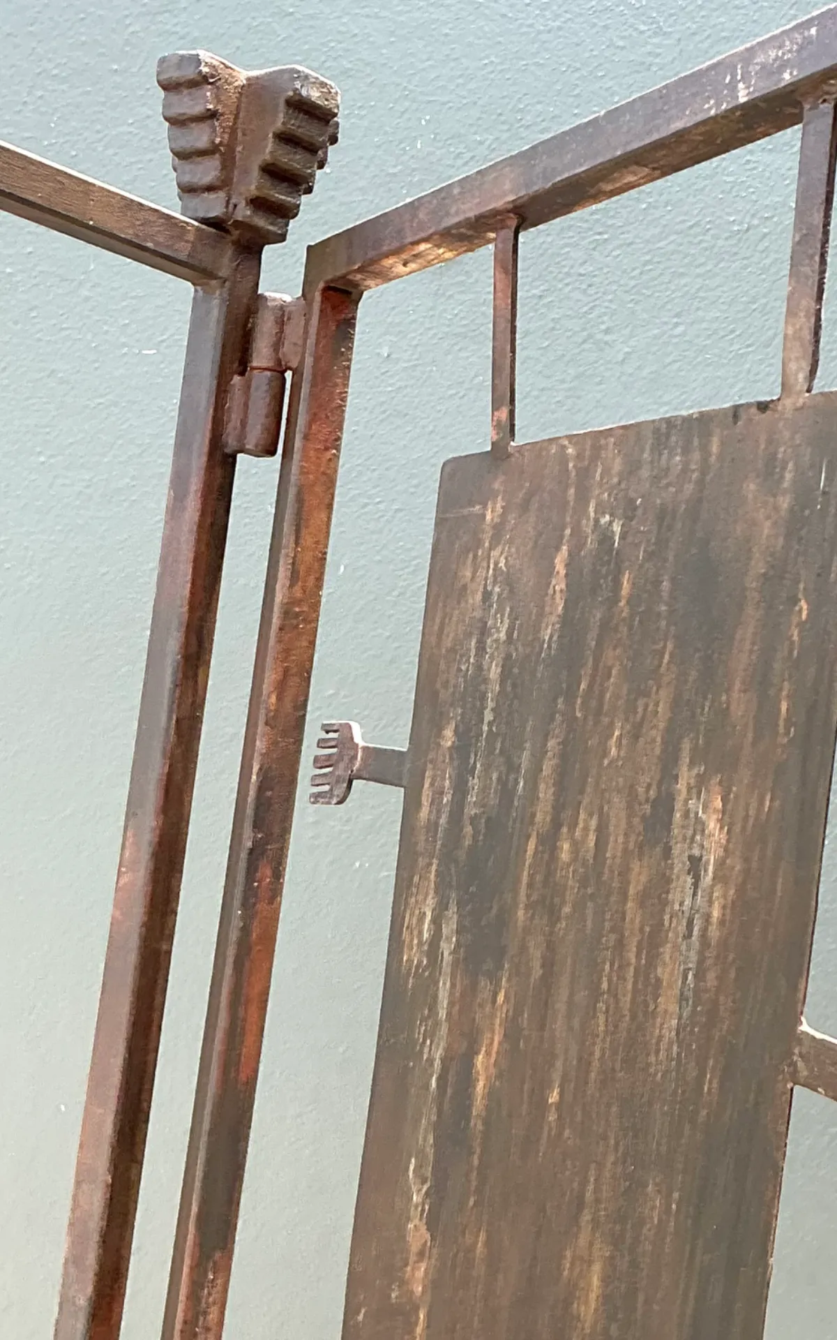 Vintage Iron Abstract Figurative Folding Screen — additional photo 7