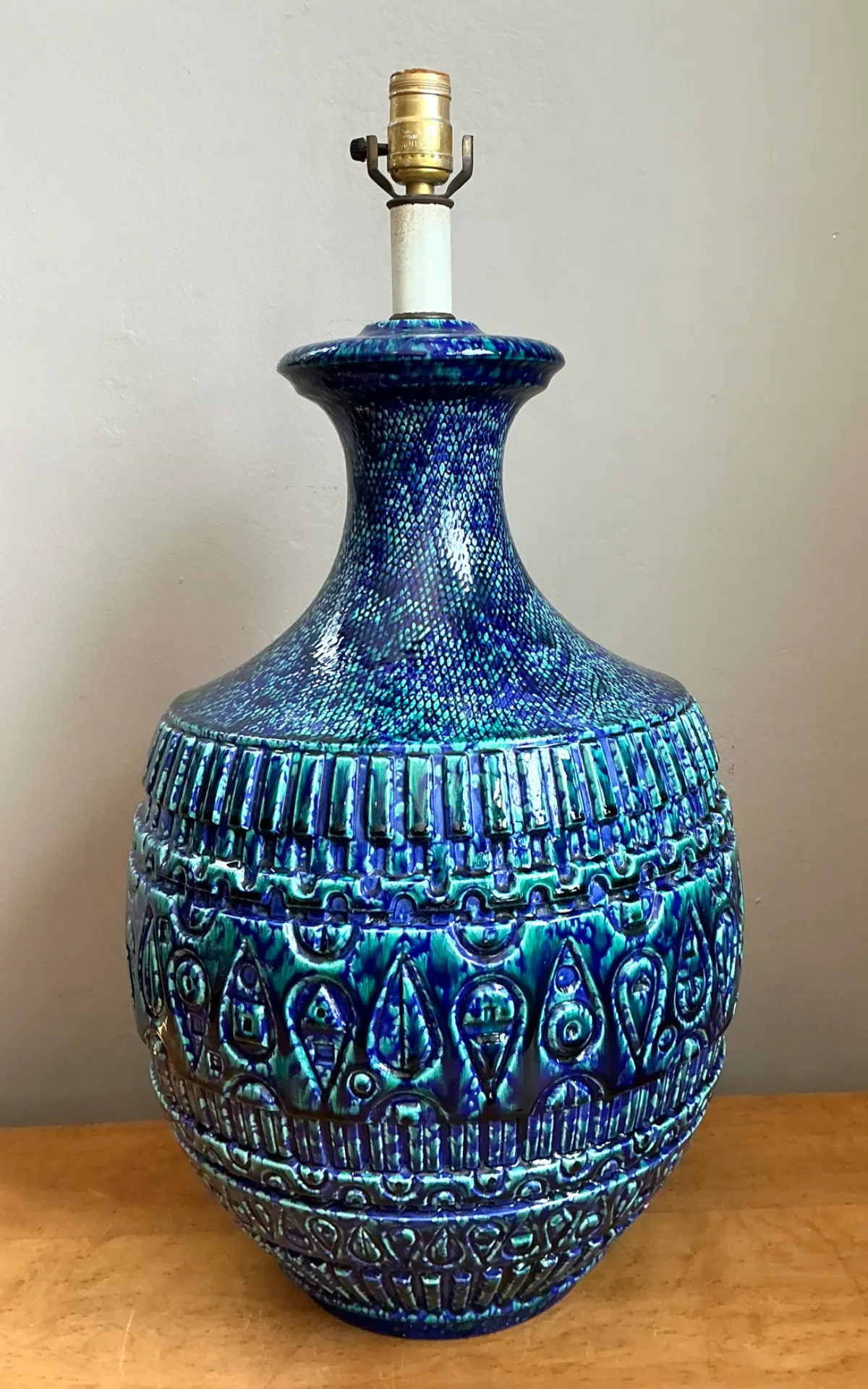 Vintage MCM Blue Glazed Ceramic Lamp — additional photo 6