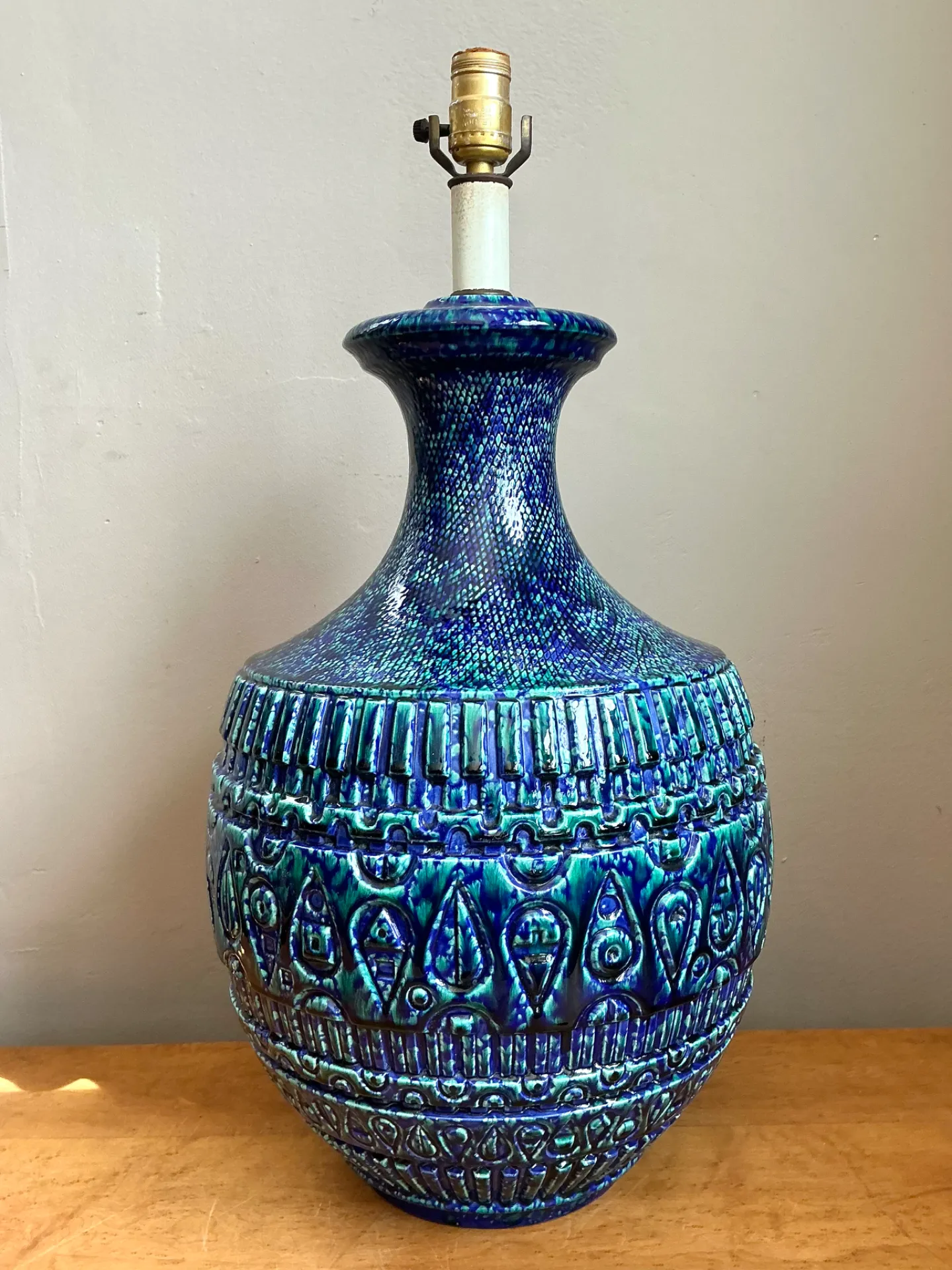 Vintage MCM Blue Glazed Ceramic Lamp — additional photo 7