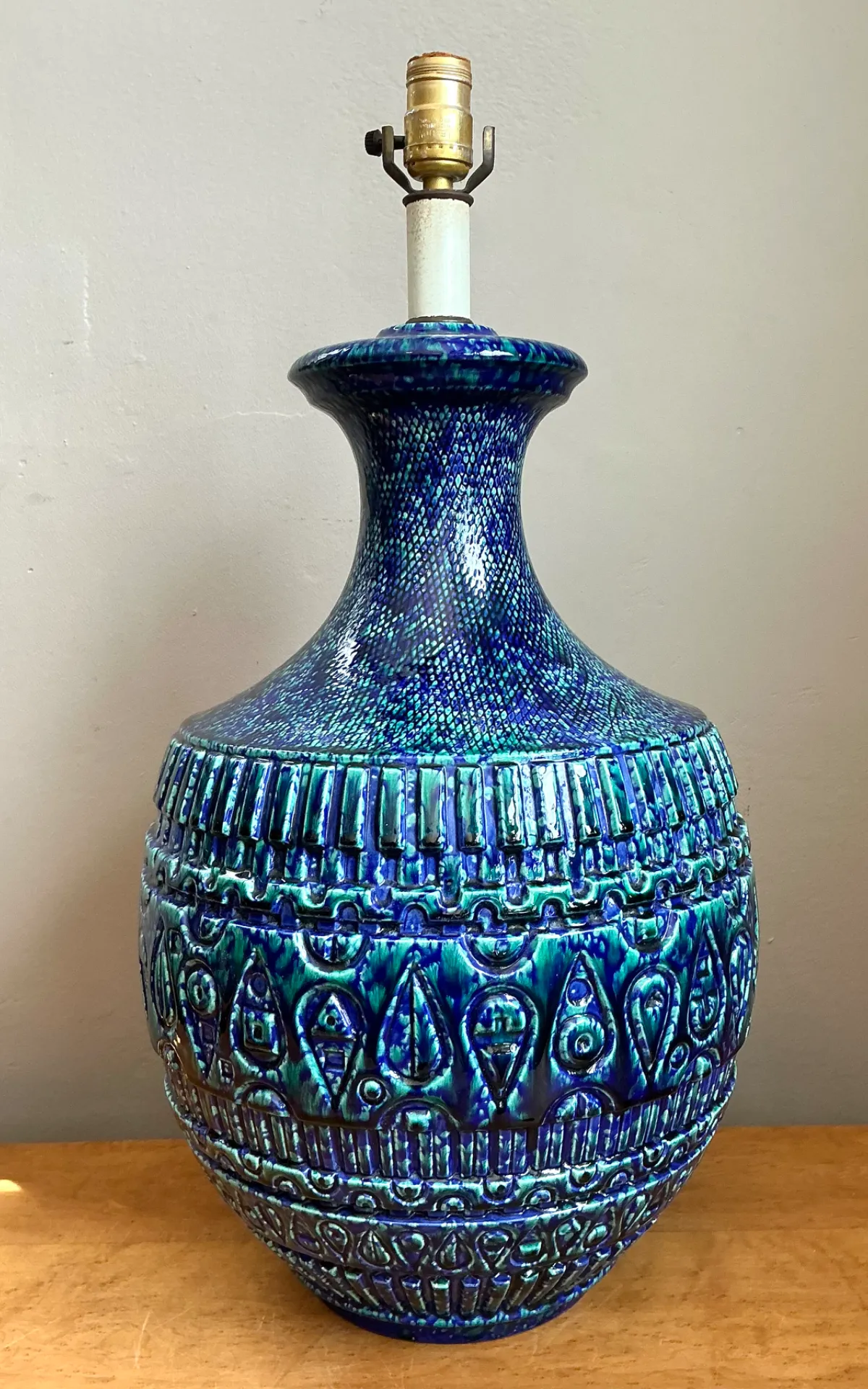 Vintage MCM Blue Glazed Ceramic Lamp — additional photo 7