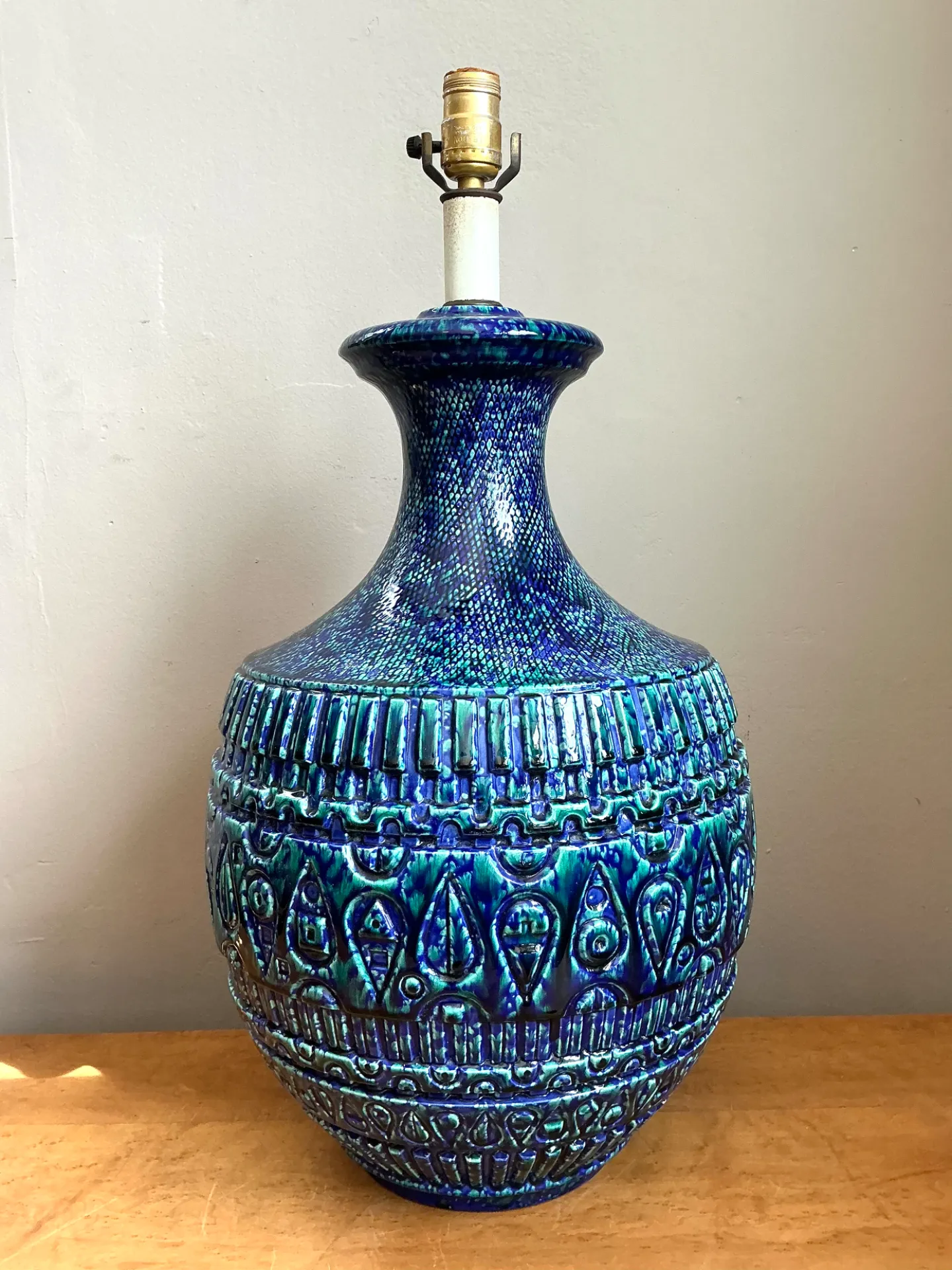 Vintage MCM Blue Glazed Ceramic Lamp — additional photo 3