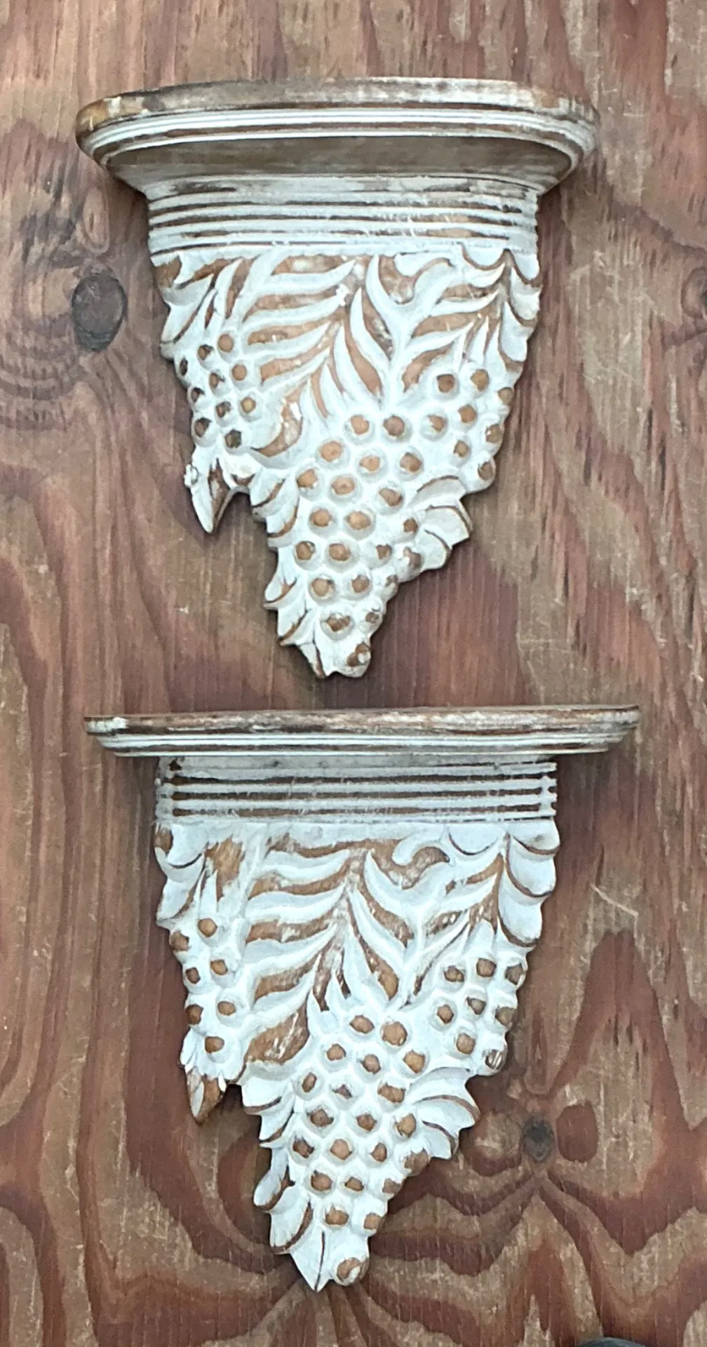 Vintage Carved Wood Grape Wall Brackets - Pair — additional photo 2