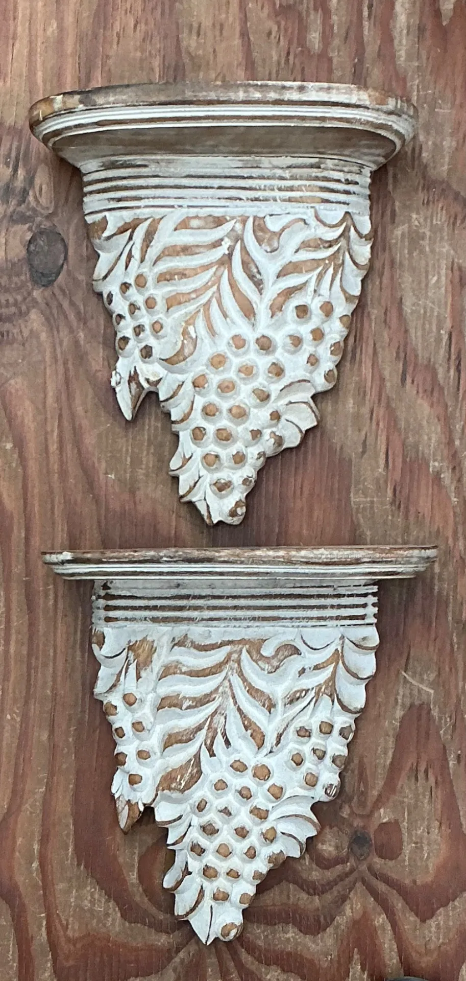 Vintage Carved Wood Grape Wall Brackets - Pair — additional photo 4