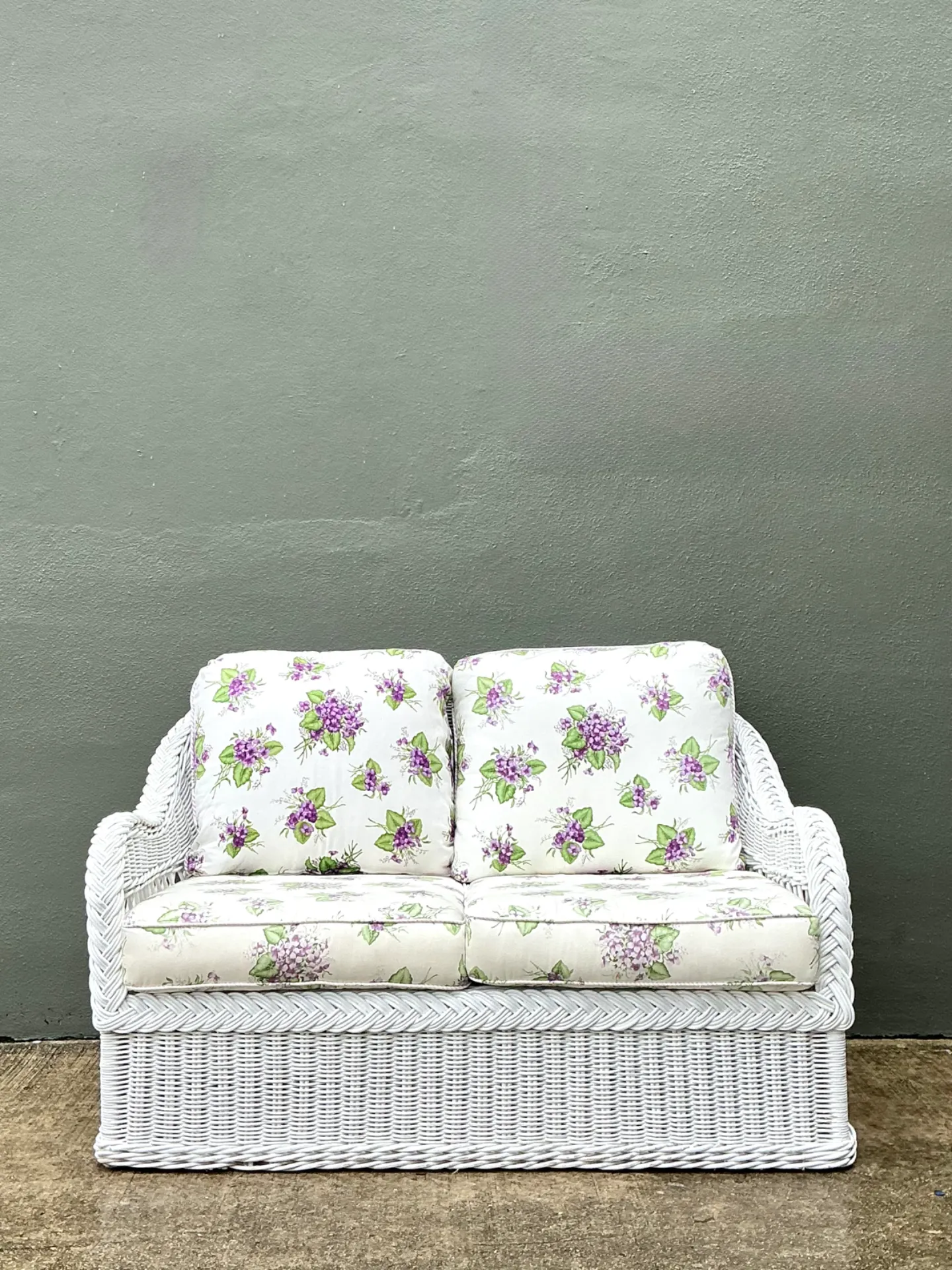 Vintage Lexington Braided White Rattan Love Seat — additional photo 7