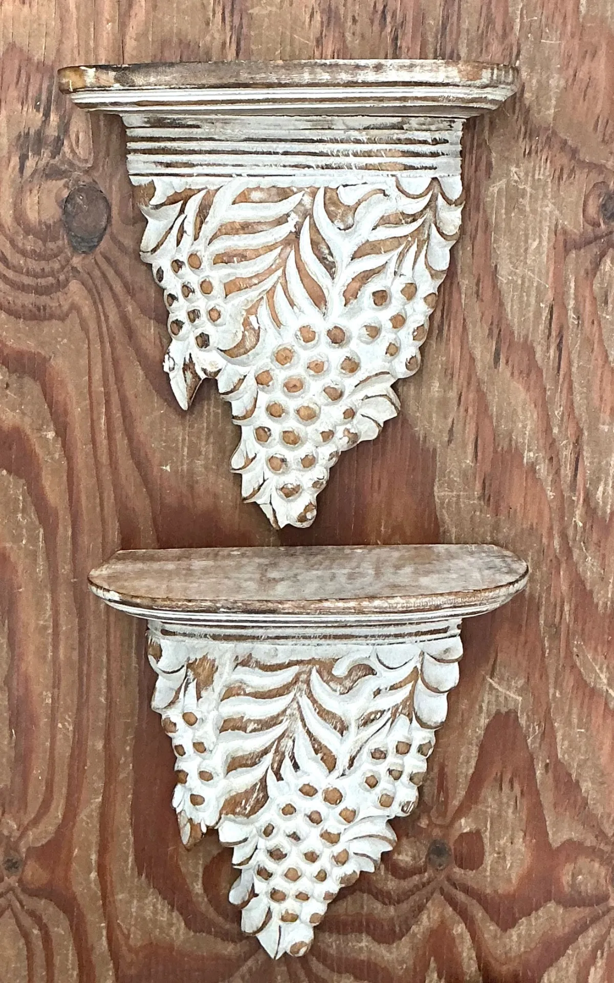 Vintage Carved Wood Grape Wall Brackets - Pair — additional photo 3