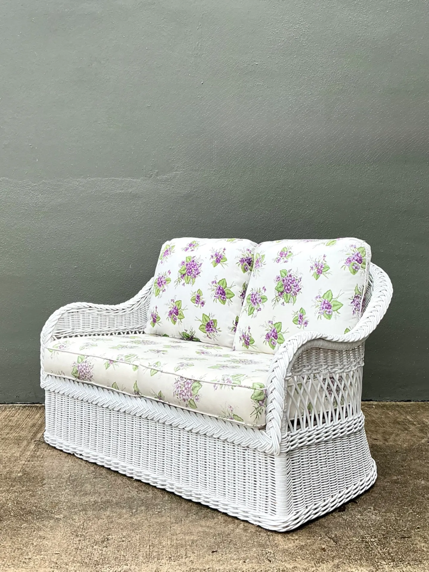 Vintage Lexington Braided White Rattan Love Seat — additional photo 5