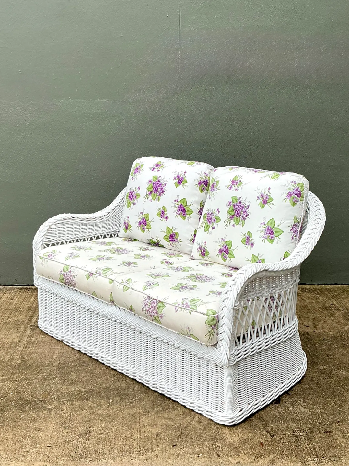 Vintage Lexington Braided White Rattan Love Seat — additional photo 2