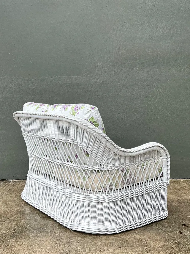 Vintage Lexington Braided White Rattan Love Seat — additional photo 6