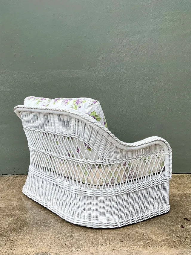 Vintage Lexington Braided White Rattan Love Seat — additional photo 3