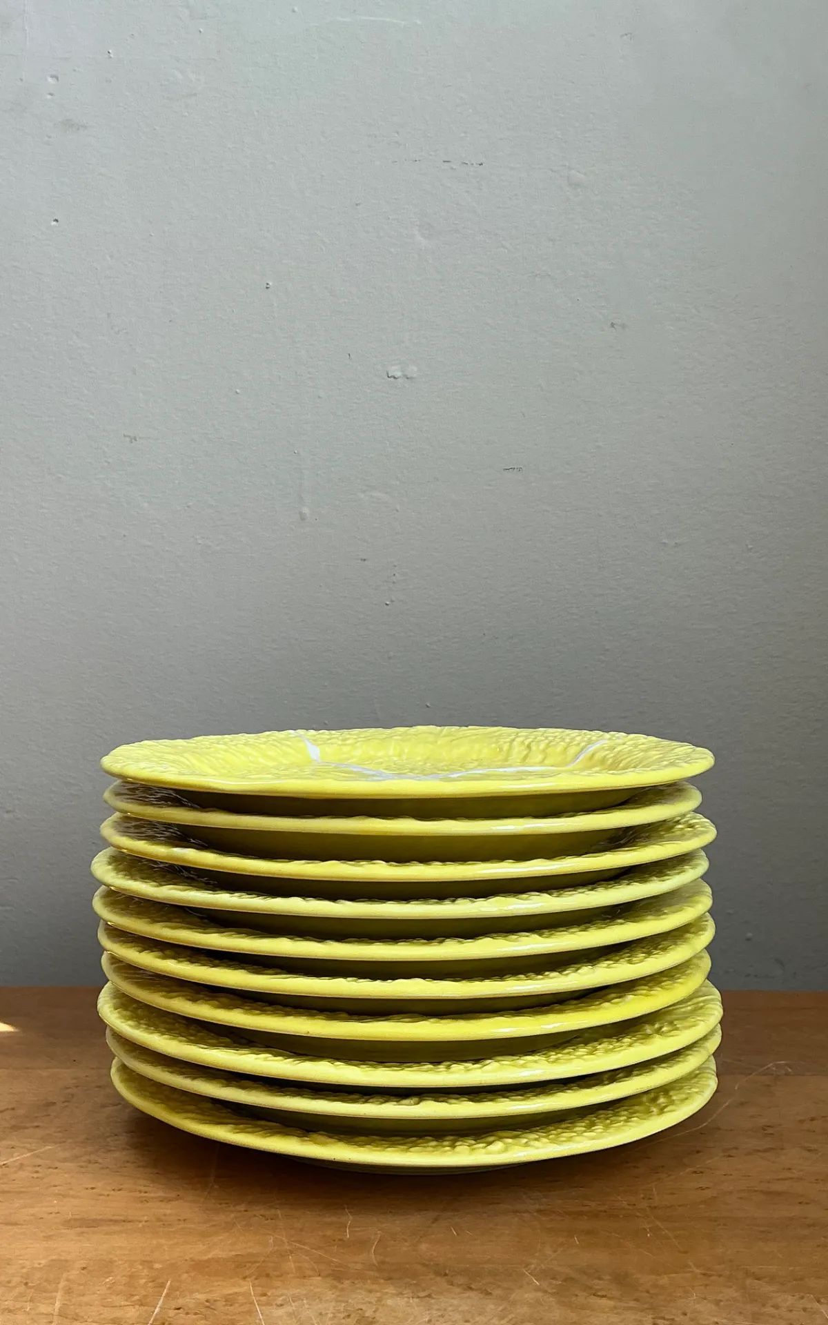 Vintage Portuguese Yellow Cabbage Leaf Plates — additional photo 4