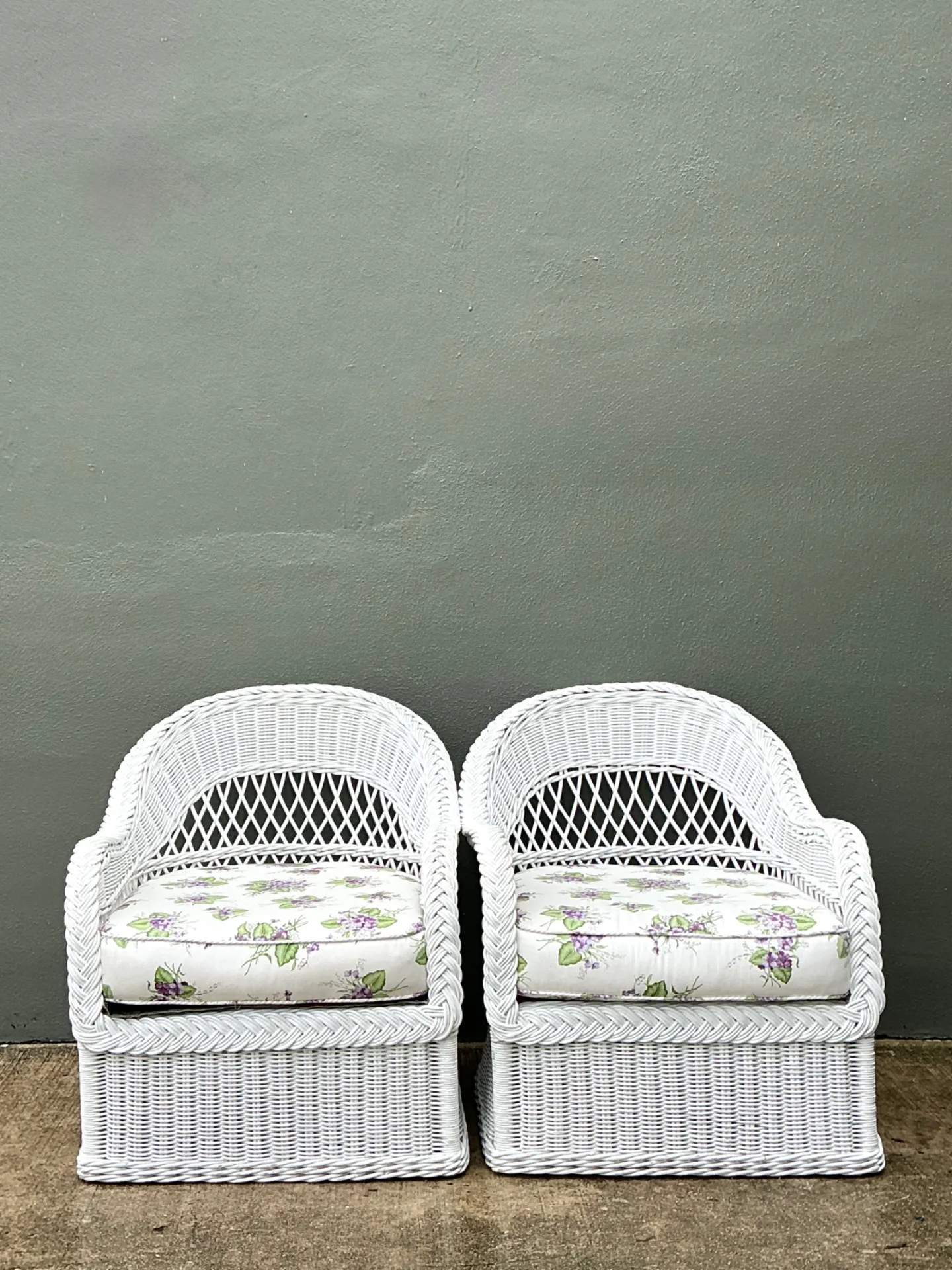 Vintage Lexington Braided White Rattan Lounge Chairs - A Pair — additional photo 3