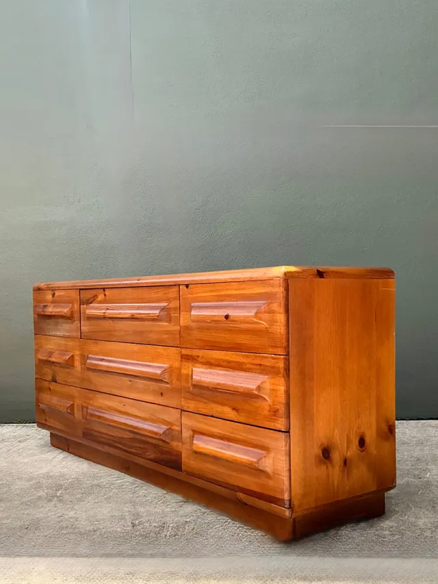 Vintage MCM Knotty Pine Dresser — additional photo 8