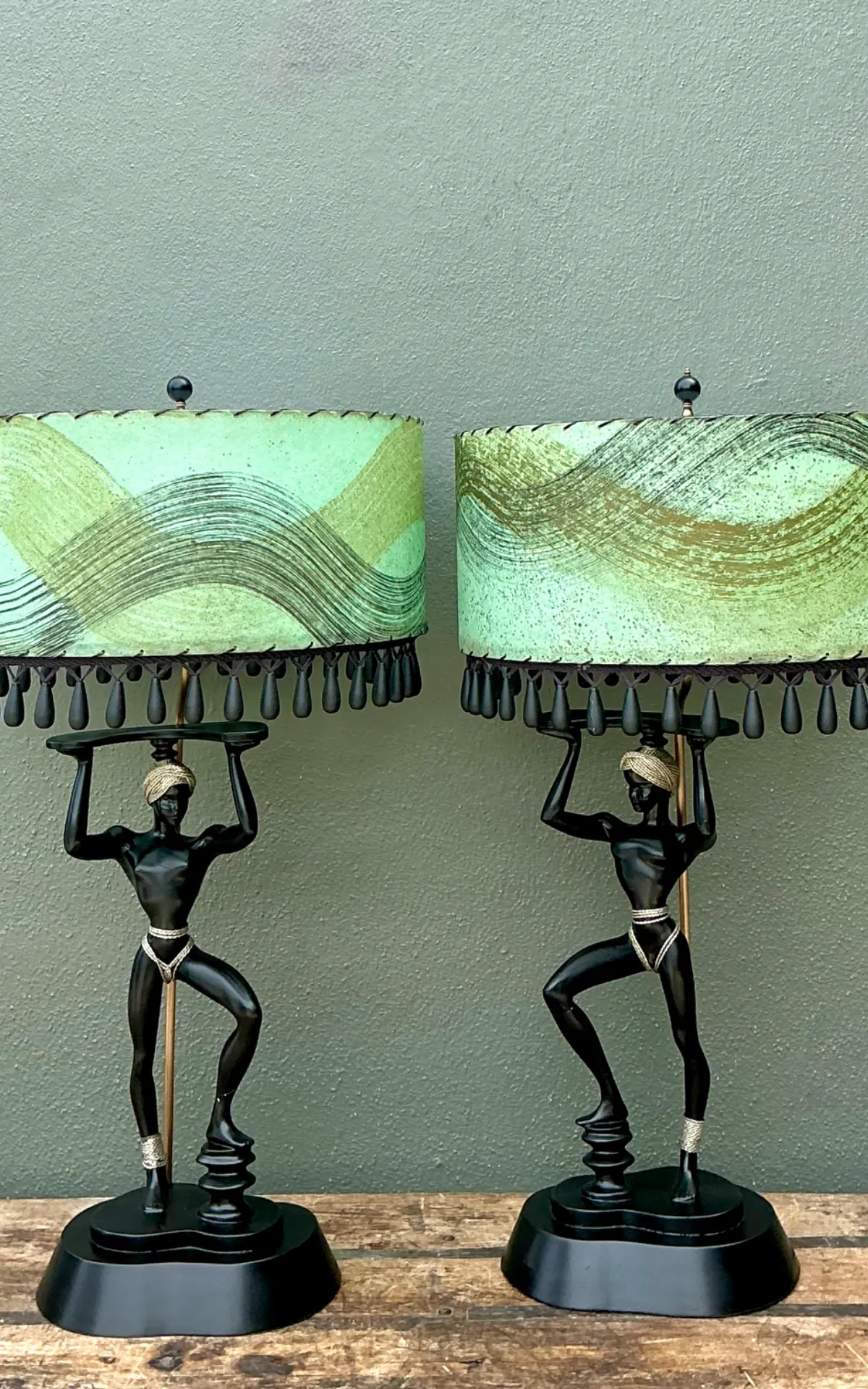Vintage MCM Figurative Table Lamps with Green Shades - A Pair — additional photo 5