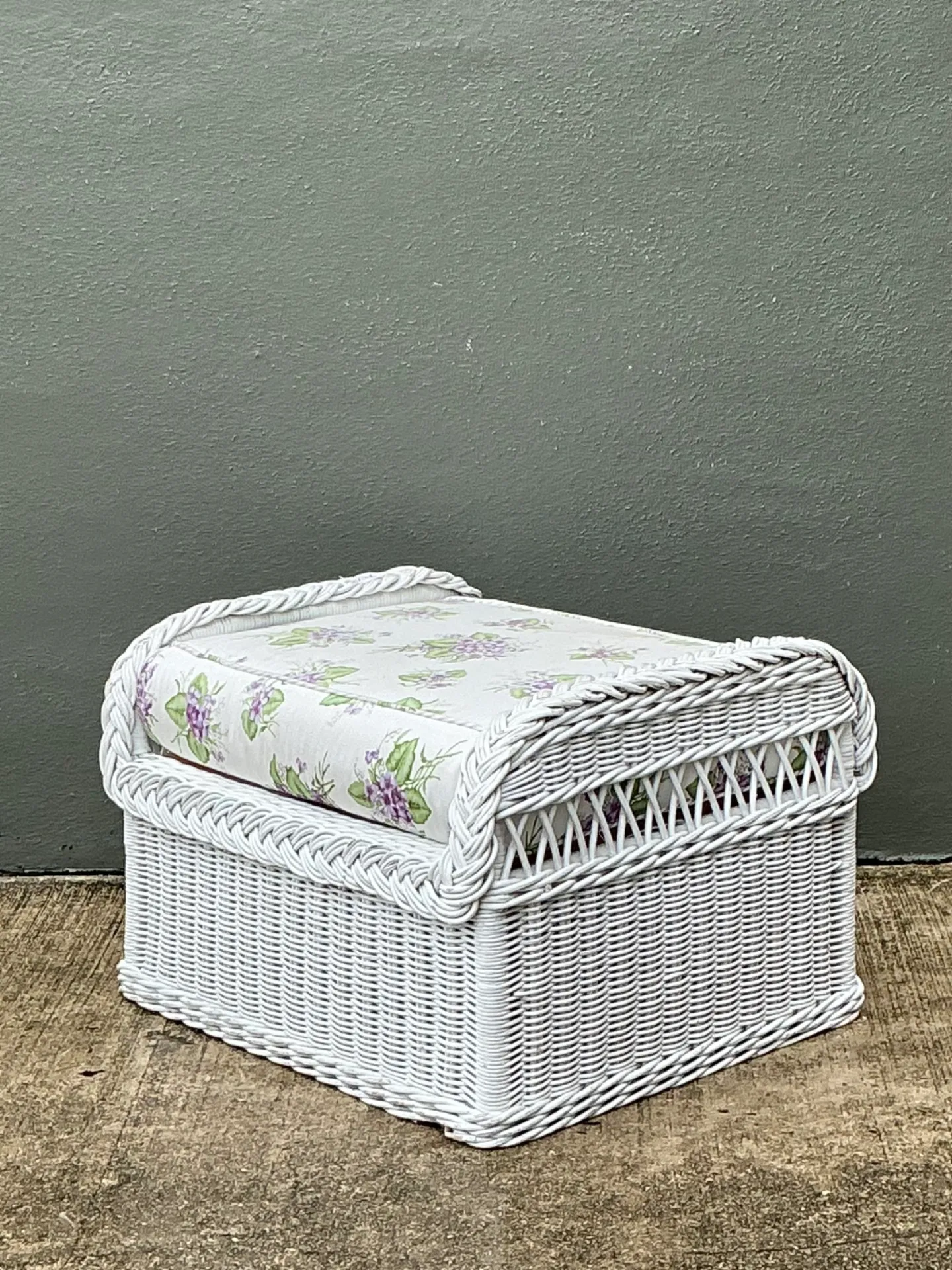 Vintage Braided White Rattan Ottoman — additional photo 6