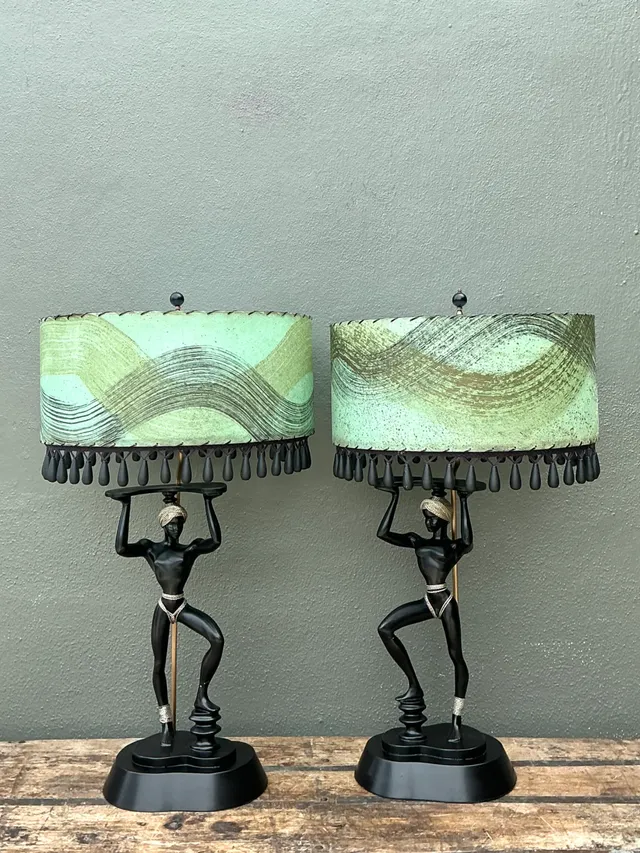 Vintage MCM Figurative Table Lamps with Green Shades - A Pair — additional photo 8
