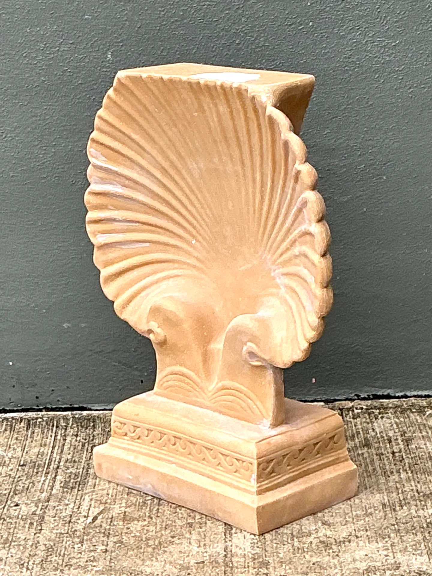 Vintage Eco-Plaster Clam Shell Console Pedestal — additional photo 6