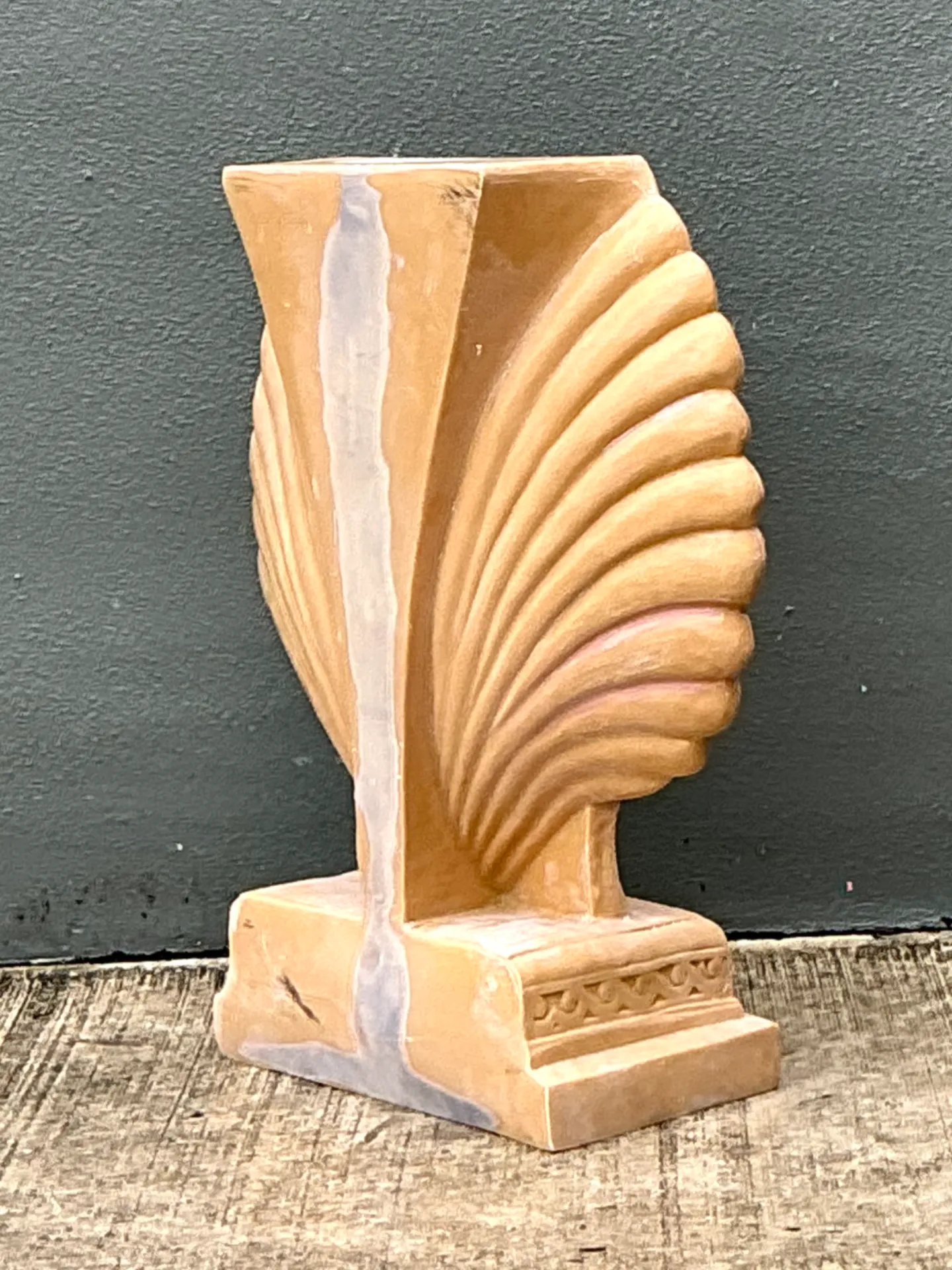 Vintage Eco-Plaster Clam Shell Console Pedestal — additional photo 4