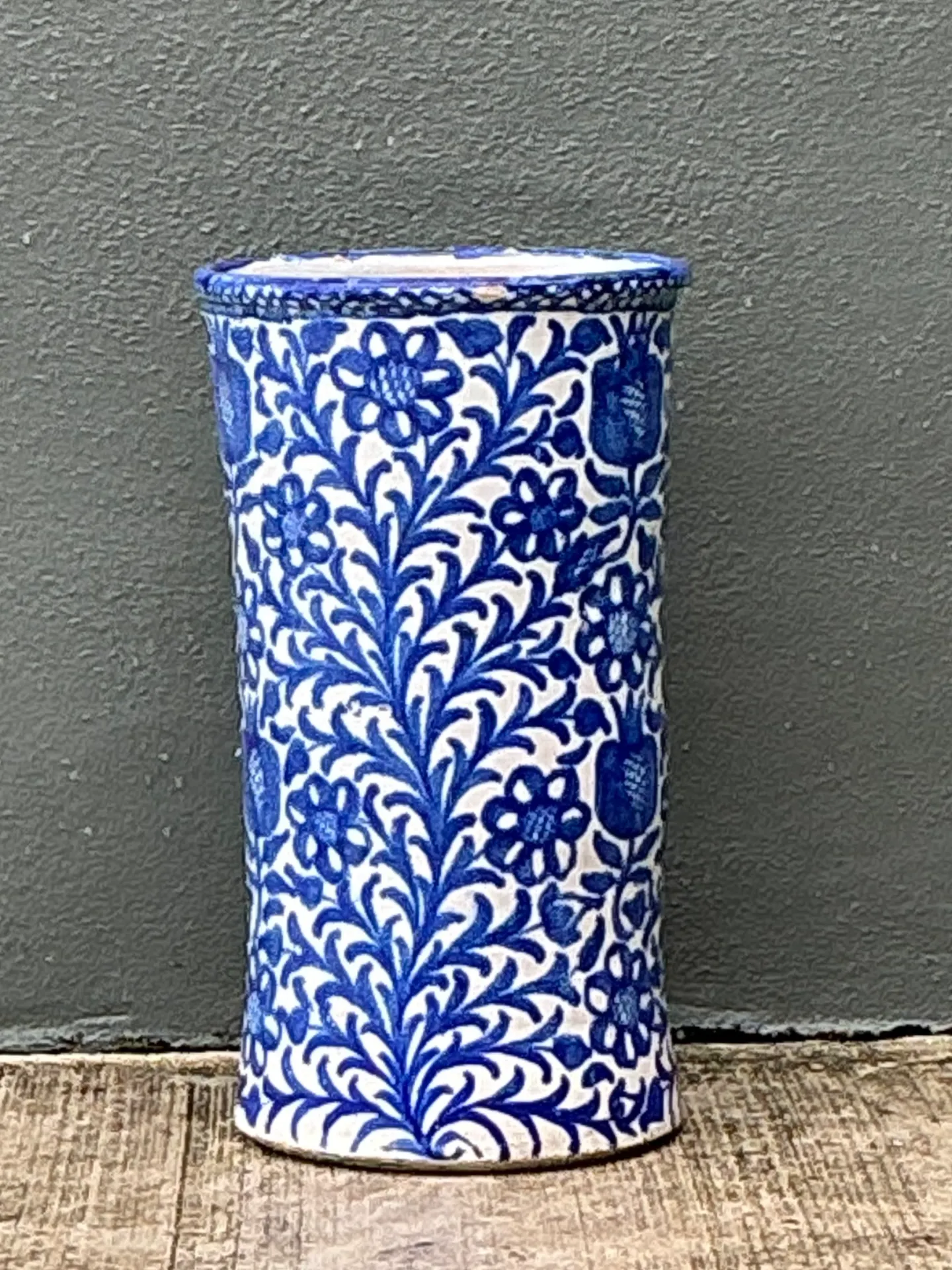 Vintage Blue and White Ceramic Umbrella Stand — additional photo 7