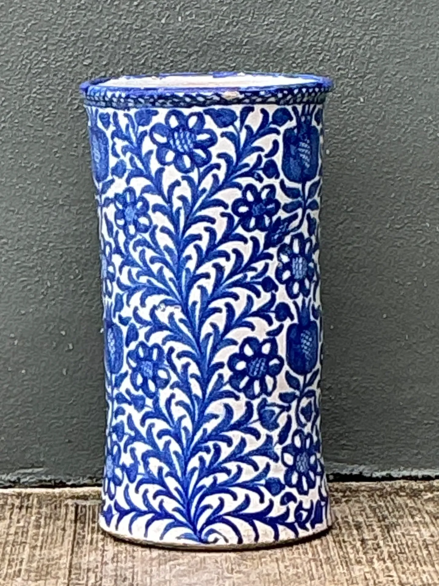 Vintage Blue and White Ceramic Umbrella Stand — additional photo 3