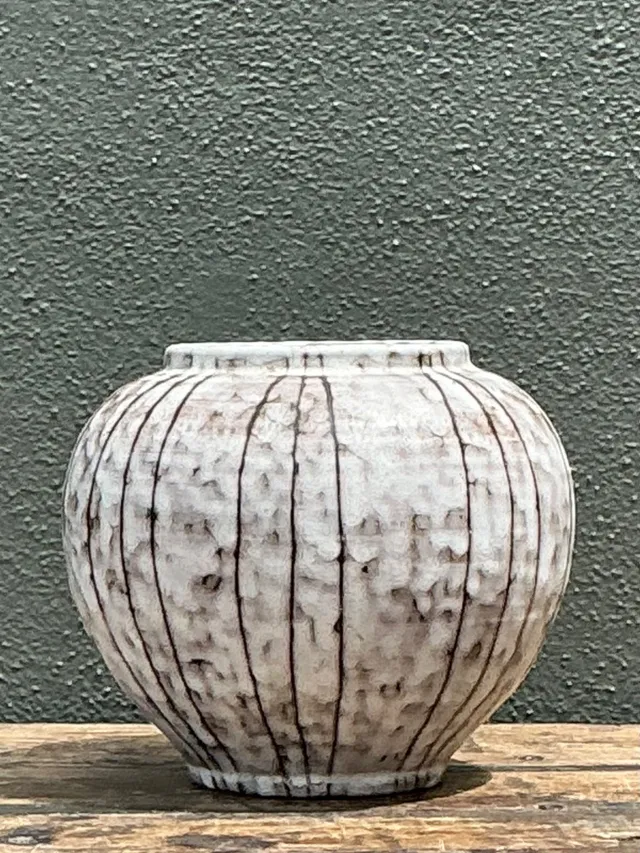 Vintage Striped Ceramic Vase — additional photo 5