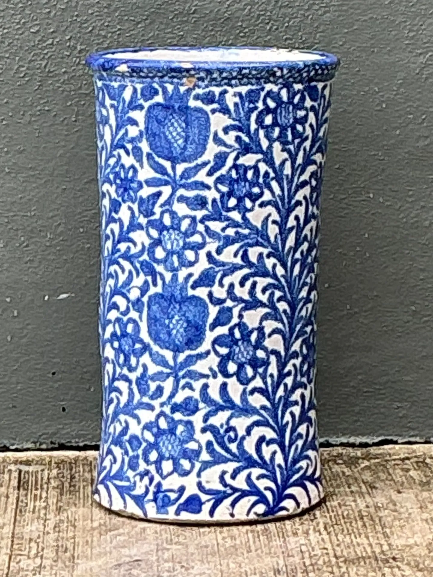 Vintage Blue and White Ceramic Umbrella Stand — additional photo 2