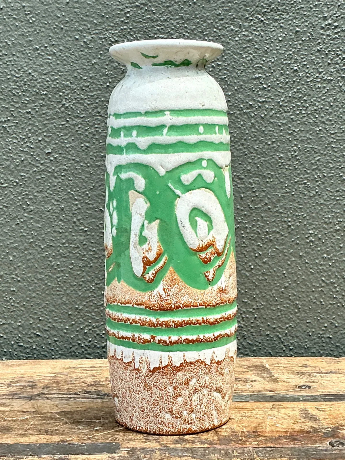 Vintage Hungarian Textured Ceramic Vase — additional photo 6