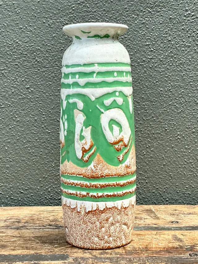 Vintage Hungarian Textured Ceramic Vase — additional photo 6