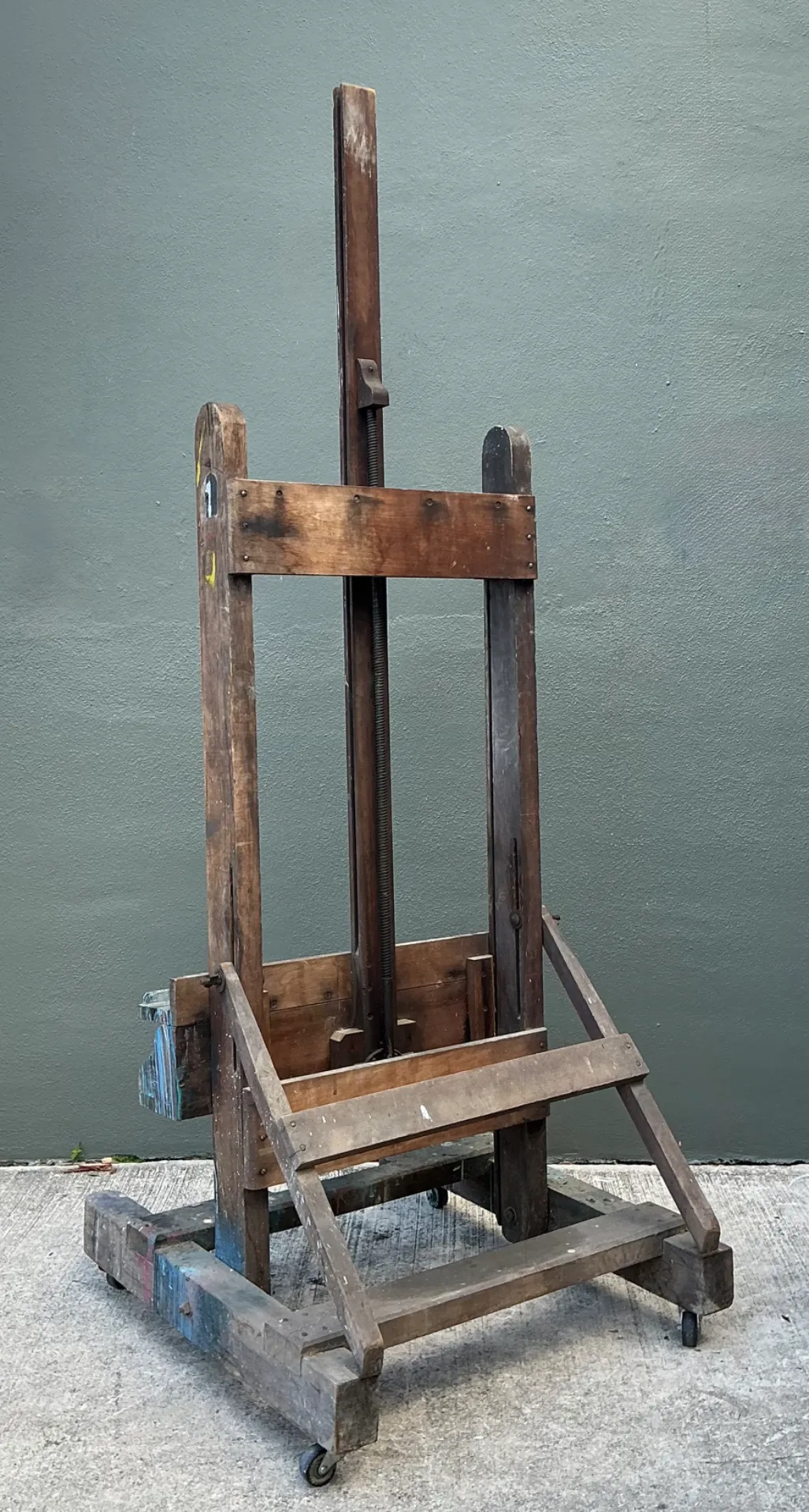 Vintage Rustic Wood Artist Easel — additional photo 6
