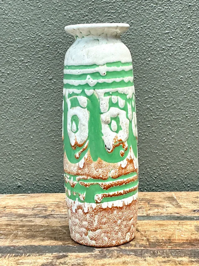 Vintage Hungarian Textured Ceramic Vase — additional photo 7