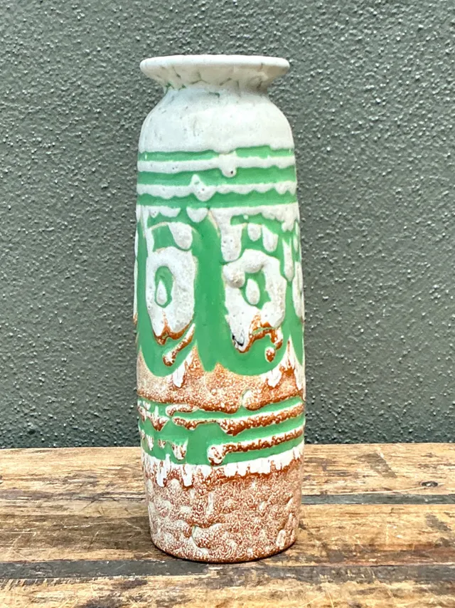 Vintage Hungarian Textured Ceramic Vase — additional photo 5