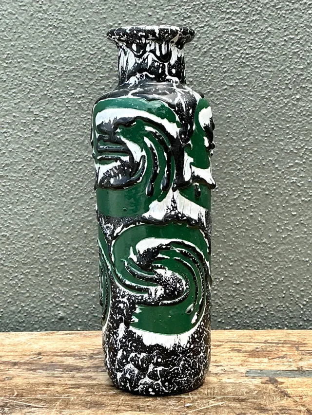 Vintage Hungarian Green Ceramic Vase with Abstract Relief — additional photo 6
