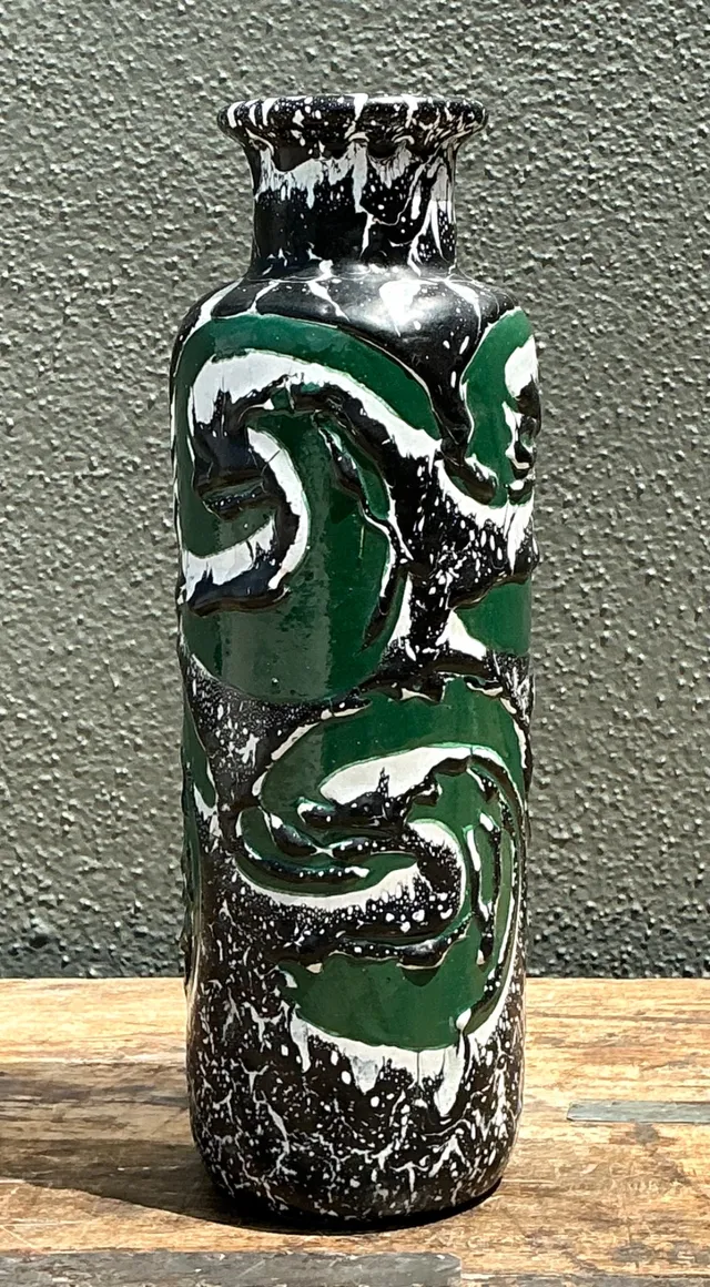 Vintage Hungarian Green Ceramic Vase with Abstract Relief — additional photo 4